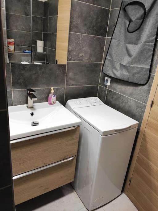 Menton, Appartement/Jardin, Proche Mer Et Centre Eksteriør billede